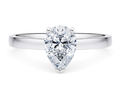 1477 Classic in White Gold set with a Pear cut diamond.