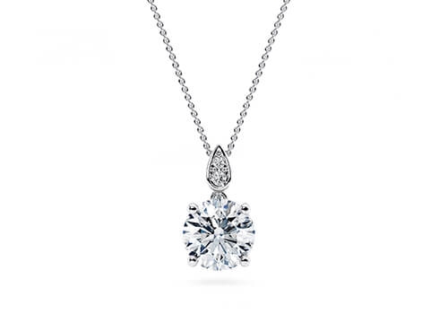 Primrose Necklace in White Gold set with a Round cut diamond.