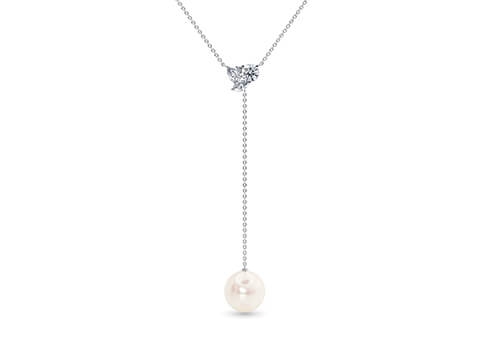 Thalia Round Necklace in White Gold.