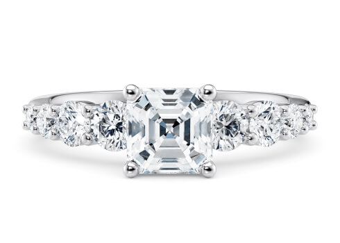 Lyra in Platinum set with a Asscher cut diamond.