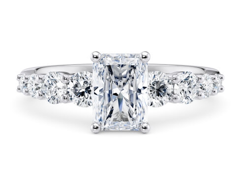 Lyra in Platinum set with a Radiant cut diamond.
