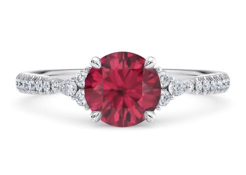 Gaia in White Gold set with a Round cut Ruby.